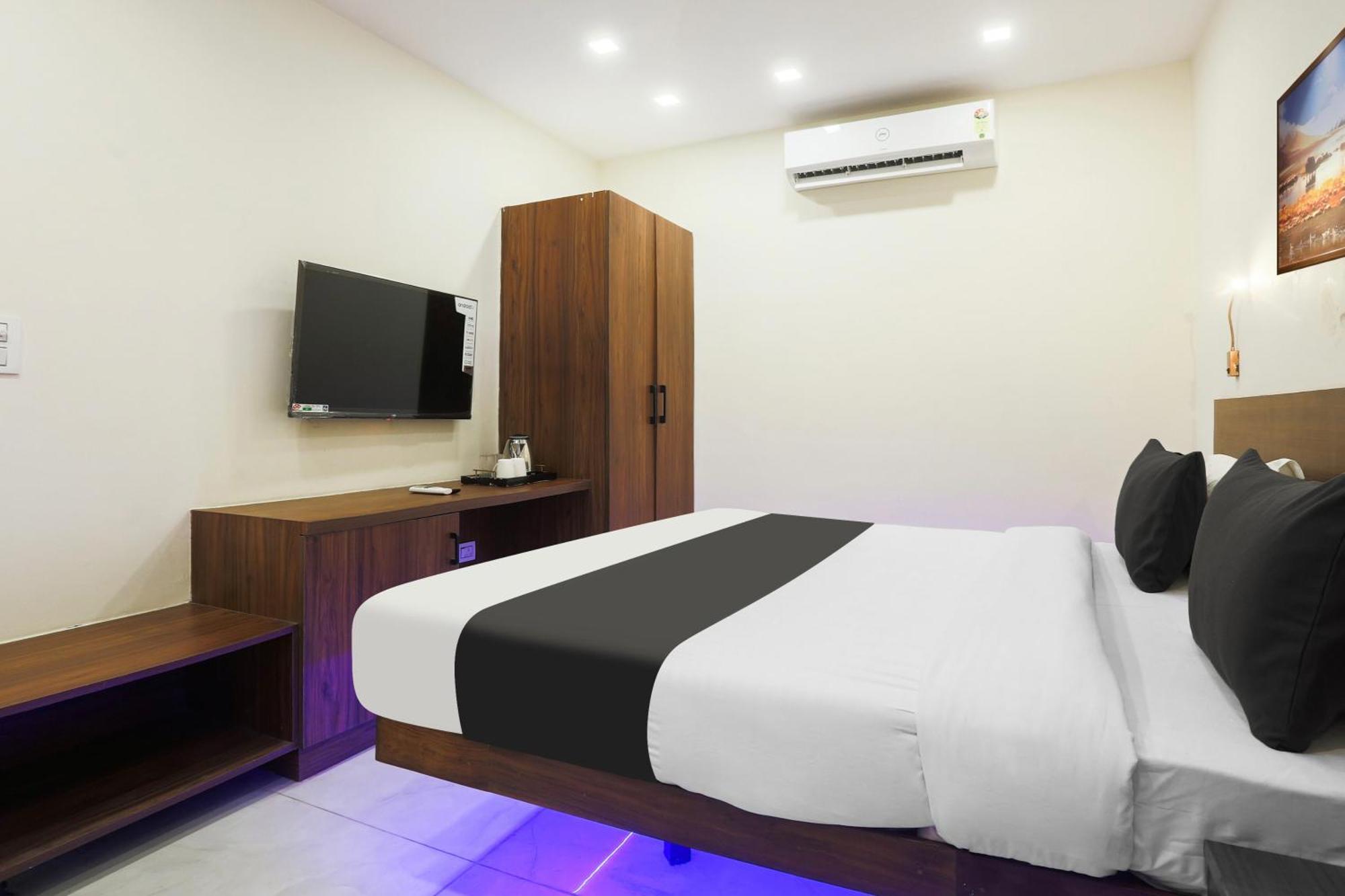 Hotel Super Townhouse Vikaspuri Delhi Zewnętrze zdjęcie