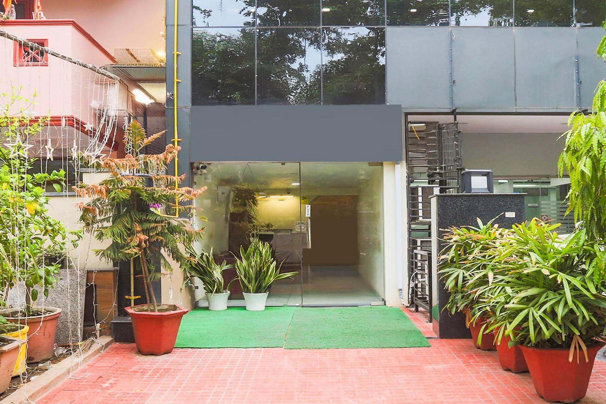 Hotel Super Townhouse Vikaspuri Delhi Zewnętrze zdjęcie