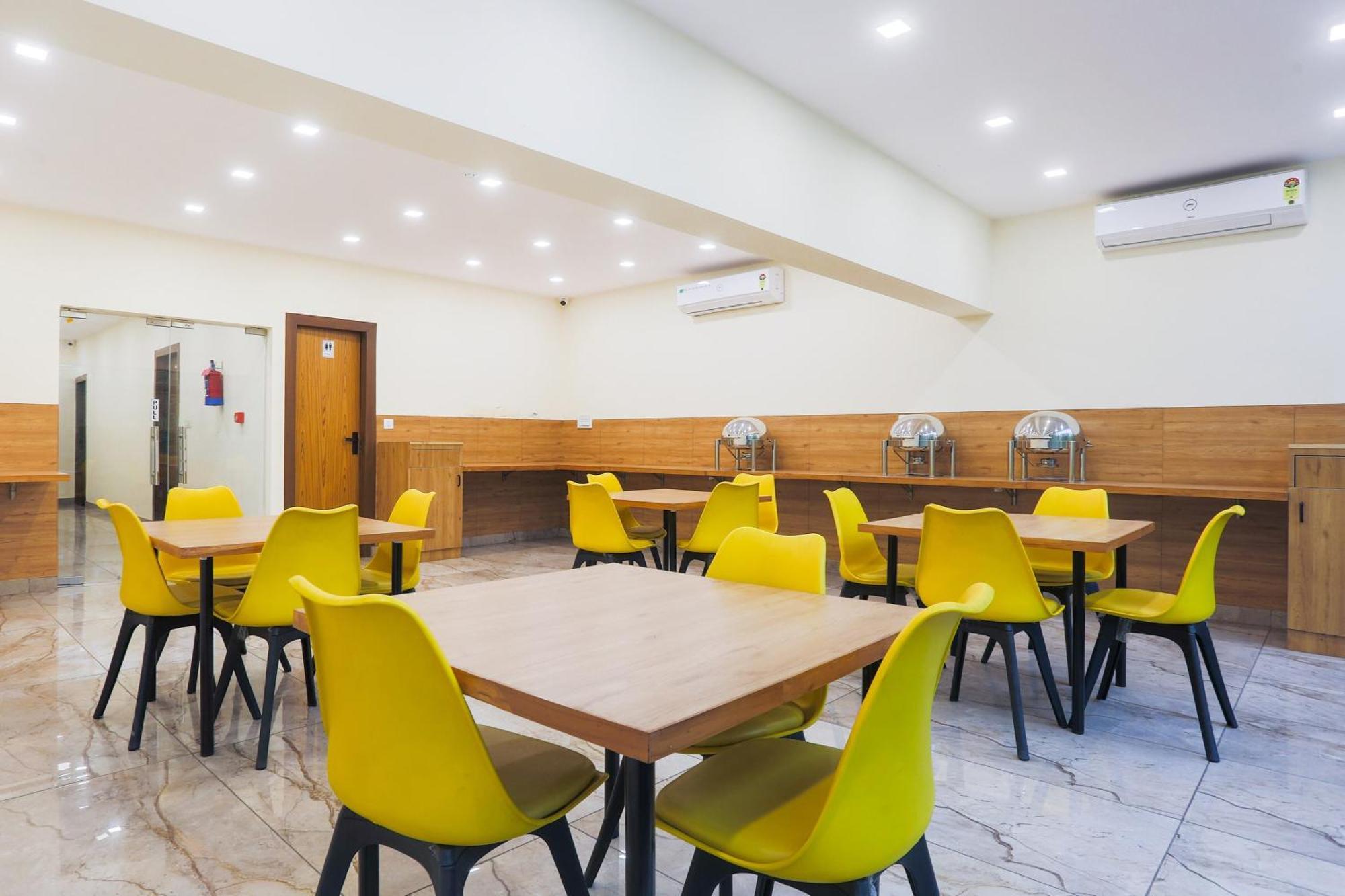 Hotel Super Townhouse Vikaspuri Delhi Zewnętrze zdjęcie