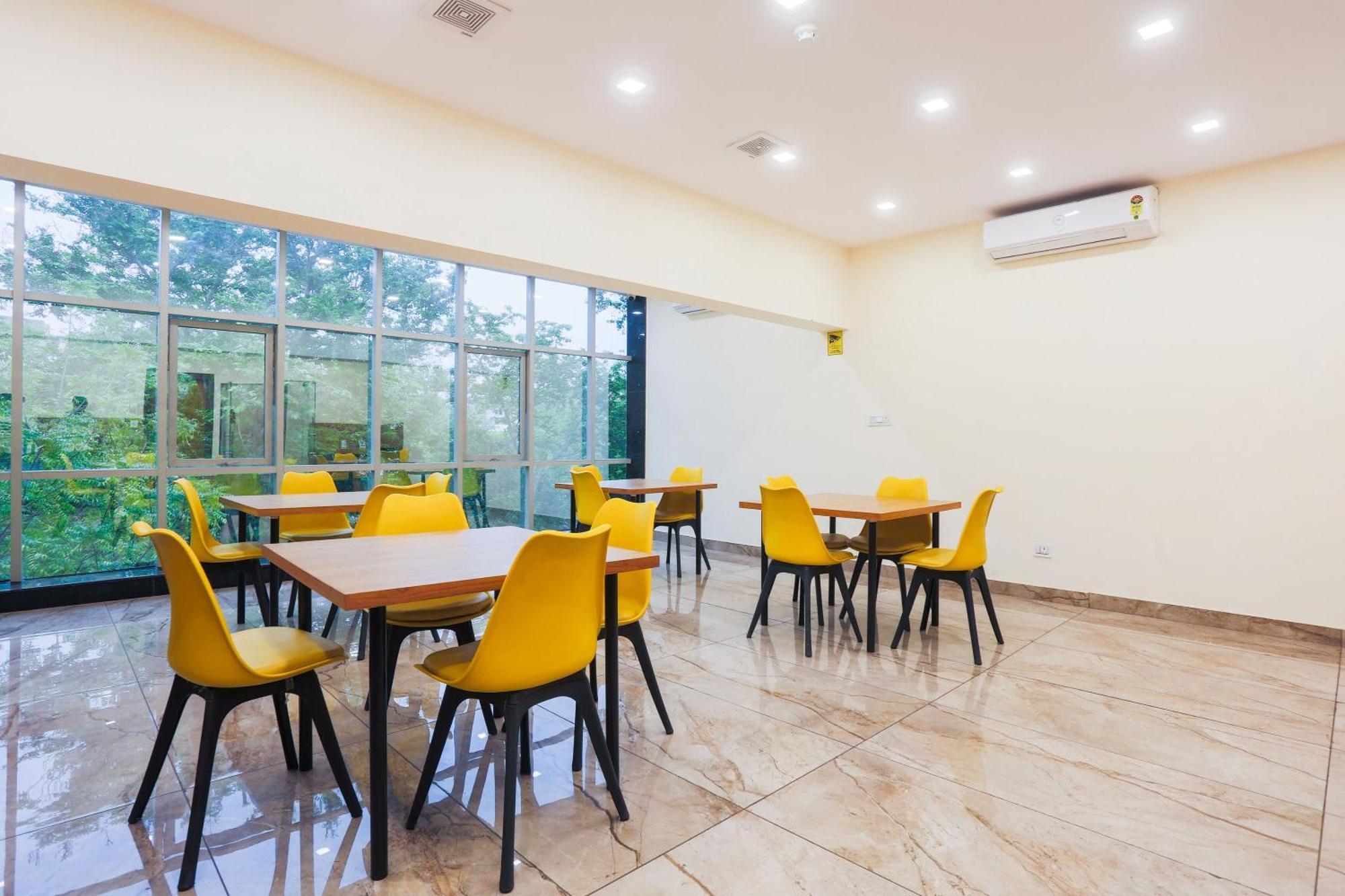 Hotel Super Townhouse Vikaspuri Delhi Zewnętrze zdjęcie